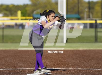 Thumbnail 2 in Central Islip vs William Floyd photogallery.