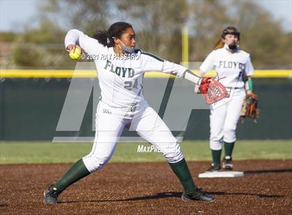 Thumbnail 3 in Central Islip vs William Floyd photogallery.