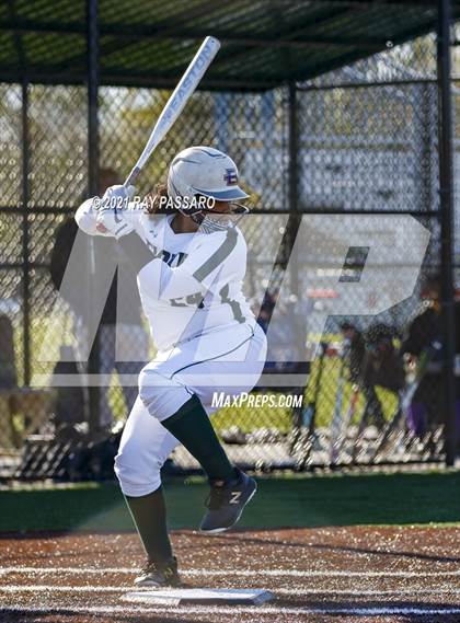 Thumbnail 3 in Central Islip vs William Floyd photogallery.