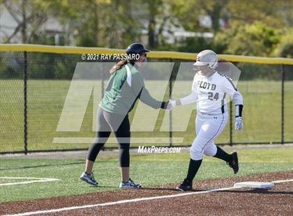 Thumbnail 1 in Central Islip vs William Floyd photogallery.