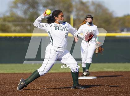 Thumbnail 1 in Central Islip vs William Floyd photogallery.