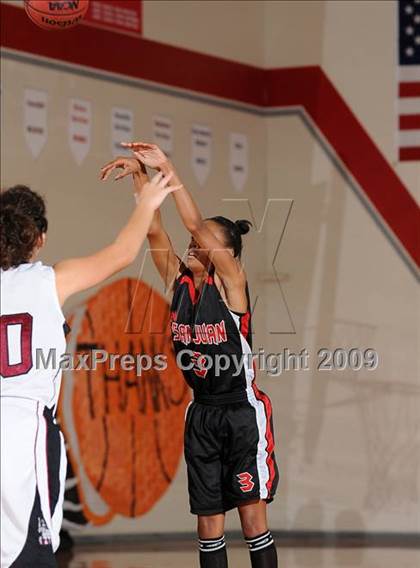 Thumbnail 1 in San Juan vs. Buckingham Charter (Lady Viking Classic) photogallery.