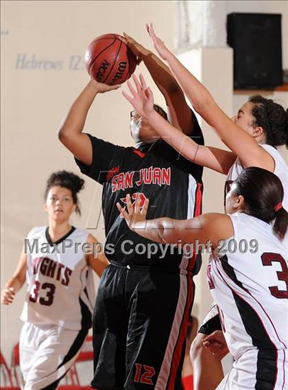 Thumbnail 3 in San Juan vs. Buckingham Charter (Lady Viking Classic) photogallery.