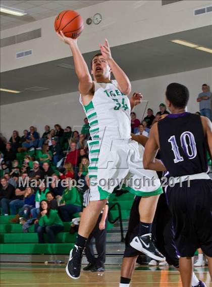Thumbnail 1 in Washington @ Triton Central photogallery.