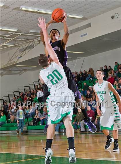 Thumbnail 1 in Washington @ Triton Central photogallery.