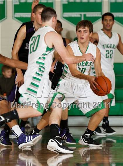 Thumbnail 2 in Washington @ Triton Central photogallery.