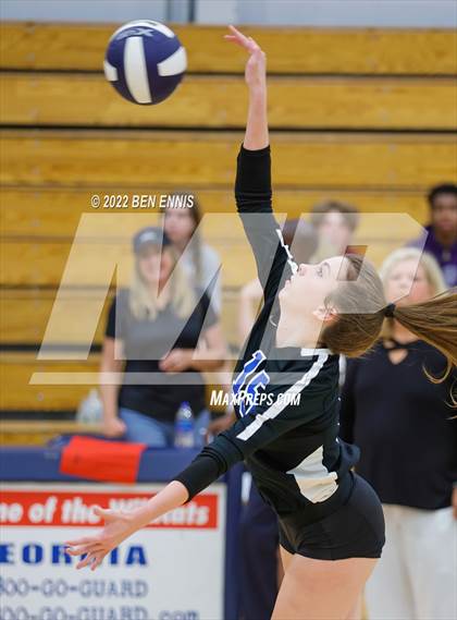 Thumbnail 1 in Chamblee vs Dunwoody (Tri-Match) photogallery.