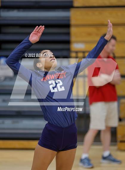 Thumbnail 2 in Chamblee vs Dunwoody (Tri-Match) photogallery.