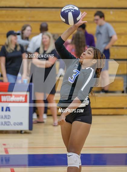 Thumbnail 3 in Chamblee vs Dunwoody (Tri-Match) photogallery.