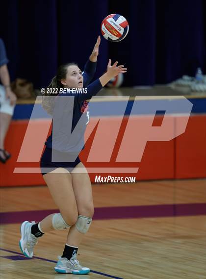 Thumbnail 2 in Chamblee vs Dunwoody (Tri-Match) photogallery.