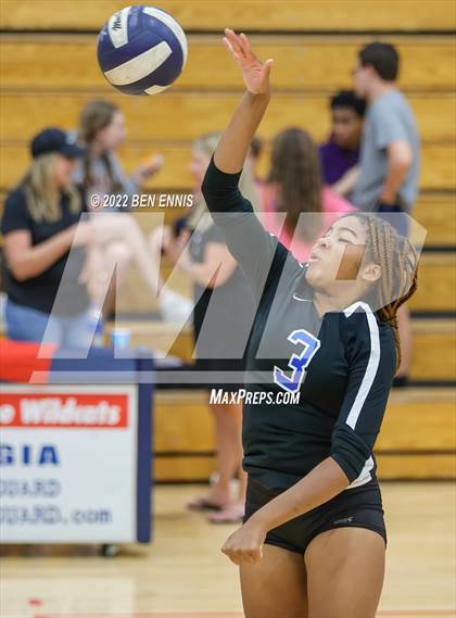 Thumbnail 2 in Chamblee vs Dunwoody (Tri-Match) photogallery.