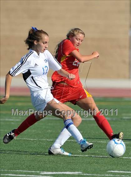 Thumbnail 1 in St. Francis vs. Davis (CIF SJS D1 Final) photogallery.