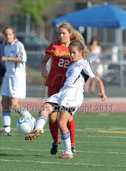 Thumbnail 1 in St. Francis vs. Davis (CIF SJS D1 Final) photogallery.