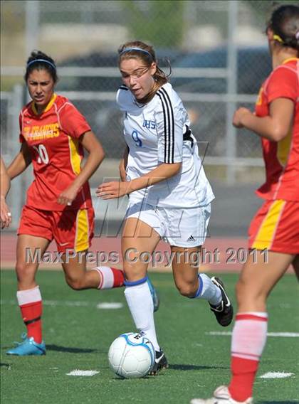 Thumbnail 3 in St. Francis vs. Davis (CIF SJS D1 Final) photogallery.