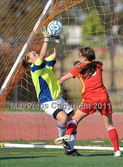 Thumbnail 2 in St. Francis vs. Davis (CIF SJS D1 Final) photogallery.