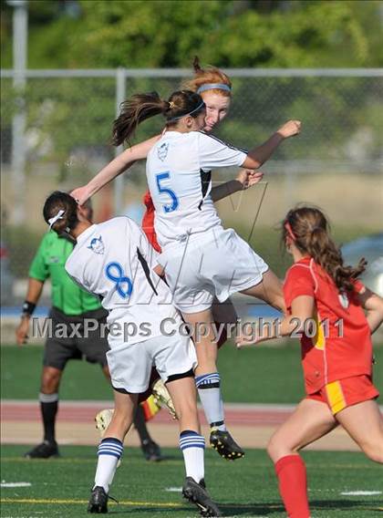 Thumbnail 3 in St. Francis vs. Davis (CIF SJS D1 Final) photogallery.