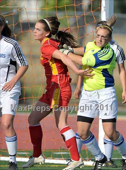 Thumbnail 3 in St. Francis vs. Davis (CIF SJS D1 Final) photogallery.