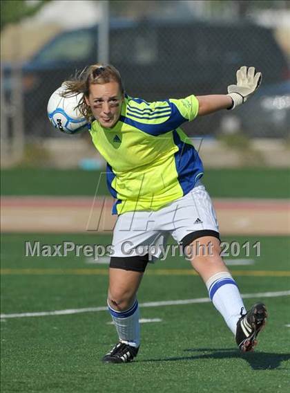 Thumbnail 1 in St. Francis vs. Davis (CIF SJS D1 Final) photogallery.
