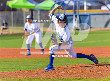 Thumbnail 1 in Mountain View vs. Mesquite photogallery.