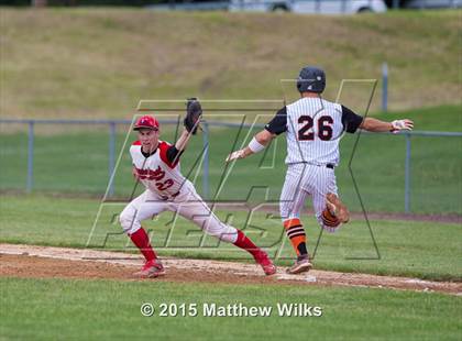 Thumbnail 3 in Mamaroneck vs. Connetquot (NYSPHSAA Class AA Semifinal) photogallery.