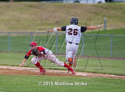 Thumbnail 1 in Mamaroneck vs. Connetquot (NYSPHSAA Class AA Semifinal) photogallery.