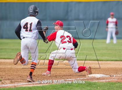 Thumbnail 3 in Mamaroneck vs. Connetquot (NYSPHSAA Class AA Semifinal) photogallery.