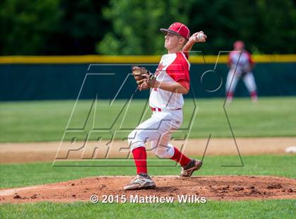Thumbnail 2 in Mamaroneck vs. Connetquot (NYSPHSAA Class AA Semifinal) photogallery.