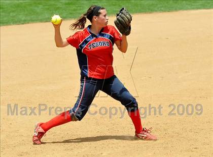 Thumbnail 2 in Tesoro vs. Glendora (CIF SS D3 Final) photogallery.