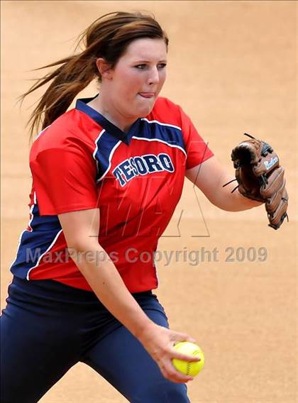 Thumbnail 2 in Tesoro vs. Glendora (CIF SS D3 Final) photogallery.
