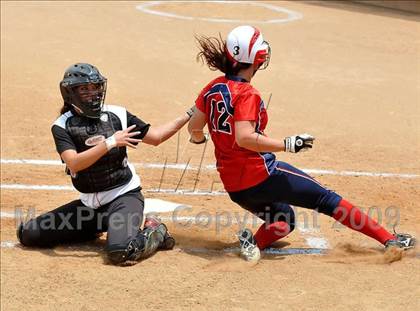 Thumbnail 2 in Tesoro vs. Glendora (CIF SS D3 Final) photogallery.