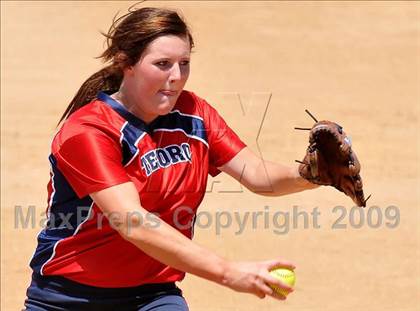 Thumbnail 1 in Tesoro vs. Glendora (CIF SS D3 Final) photogallery.