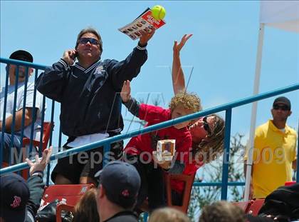 Thumbnail 1 in Tesoro vs. Glendora (CIF SS D3 Final) photogallery.