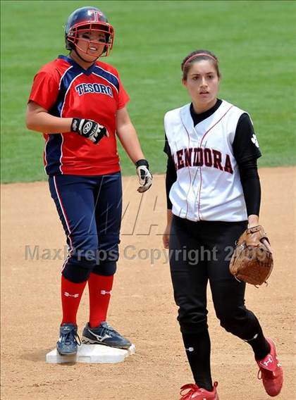 Thumbnail 2 in Tesoro vs. Glendora (CIF SS D3 Final) photogallery.