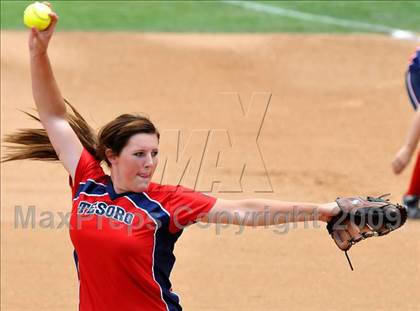 Thumbnail 3 in Tesoro vs. Glendora (CIF SS D3 Final) photogallery.