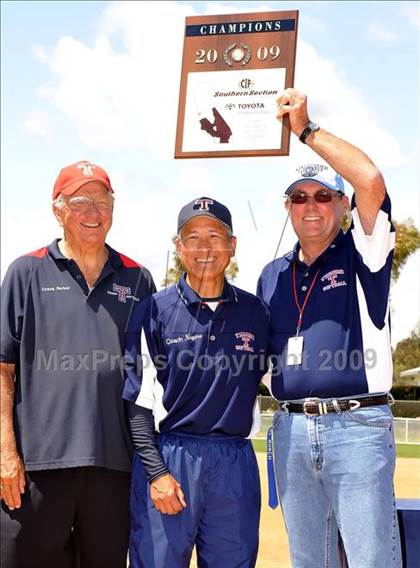 Thumbnail 3 in Tesoro vs. Glendora (CIF SS D3 Final) photogallery.
