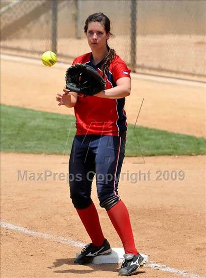 Thumbnail 3 in Tesoro vs. Glendora (CIF SS D3 Final) photogallery.