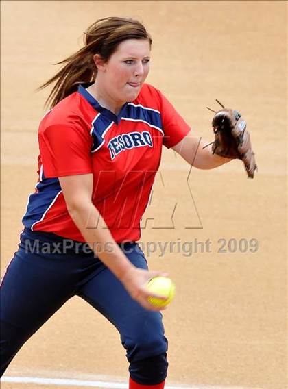 Thumbnail 1 in Tesoro vs. Glendora (CIF SS D3 Final) photogallery.