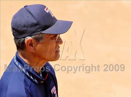 Thumbnail 3 in Tesoro vs. Glendora (CIF SS D3 Final) photogallery.
