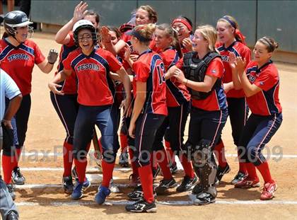 Thumbnail 3 in Tesoro vs. Glendora (CIF SS D3 Final) photogallery.