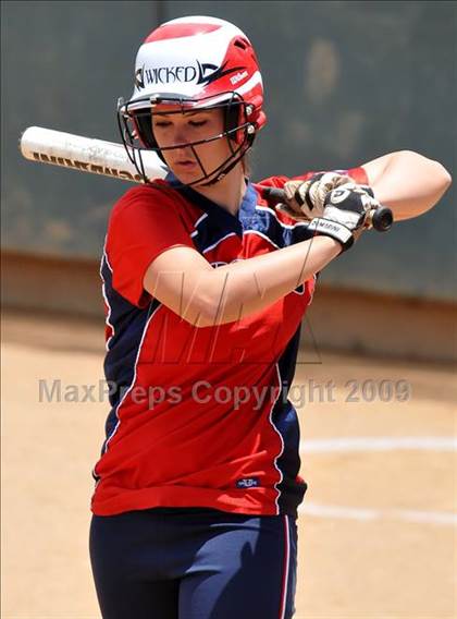 Thumbnail 1 in Tesoro vs. Glendora (CIF SS D3 Final) photogallery.
