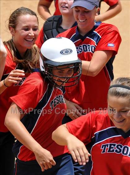 Thumbnail 3 in Tesoro vs. Glendora (CIF SS D3 Final) photogallery.
