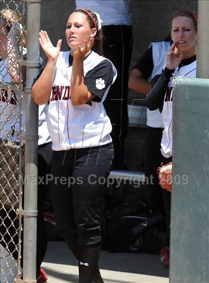 Thumbnail 3 in Tesoro vs. Glendora (CIF SS D3 Final) photogallery.