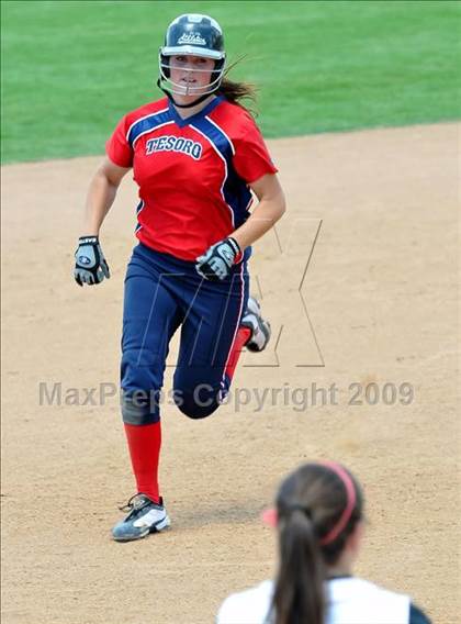 Thumbnail 2 in Tesoro vs. Glendora (CIF SS D3 Final) photogallery.
