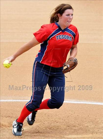 Thumbnail 2 in Tesoro vs. Glendora (CIF SS D3 Final) photogallery.