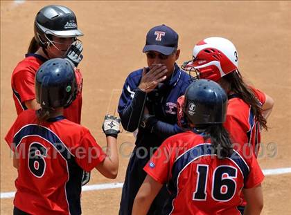 Thumbnail 2 in Tesoro vs. Glendora (CIF SS D3 Final) photogallery.