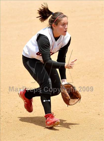 Thumbnail 1 in Tesoro vs. Glendora (CIF SS D3 Final) photogallery.