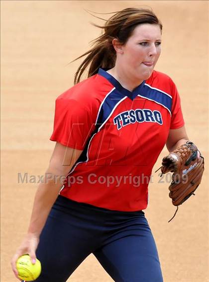 Thumbnail 2 in Tesoro vs. Glendora (CIF SS D3 Final) photogallery.