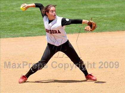 Thumbnail 1 in Tesoro vs. Glendora (CIF SS D3 Final) photogallery.