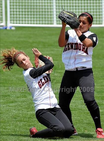 Thumbnail 1 in Tesoro vs. Glendora (CIF SS D3 Final) photogallery.
