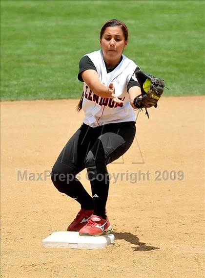 Thumbnail 3 in Tesoro vs. Glendora (CIF SS D3 Final) photogallery.
